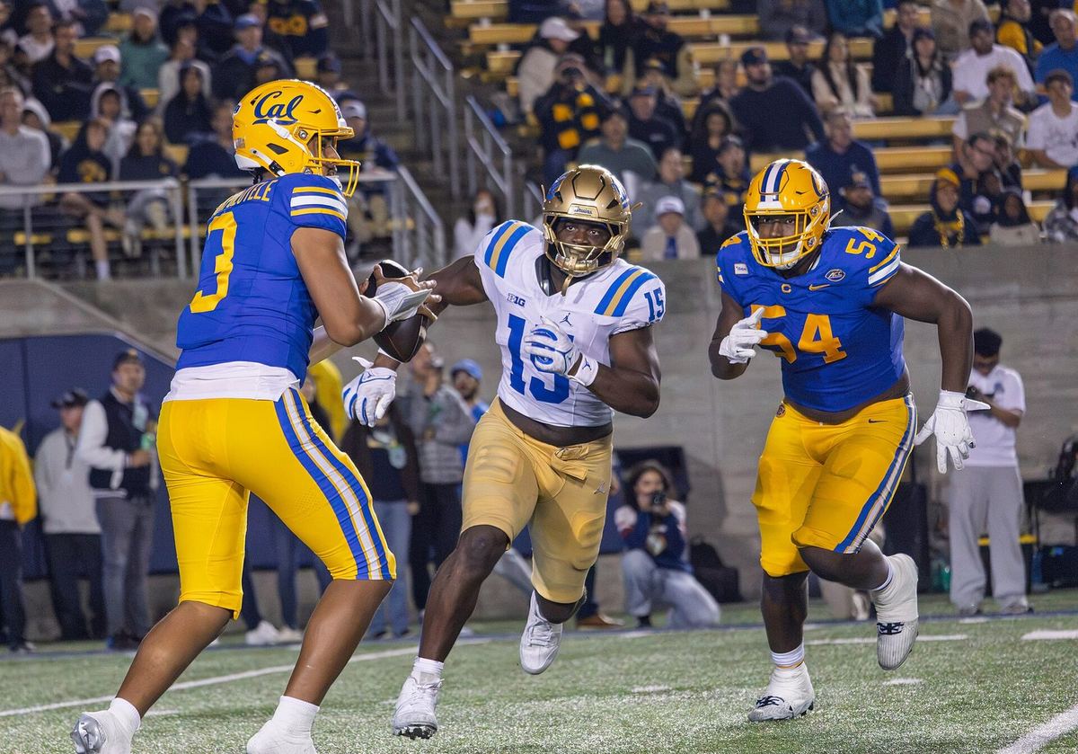Jaron-Keawe Sagapolutele in action for California