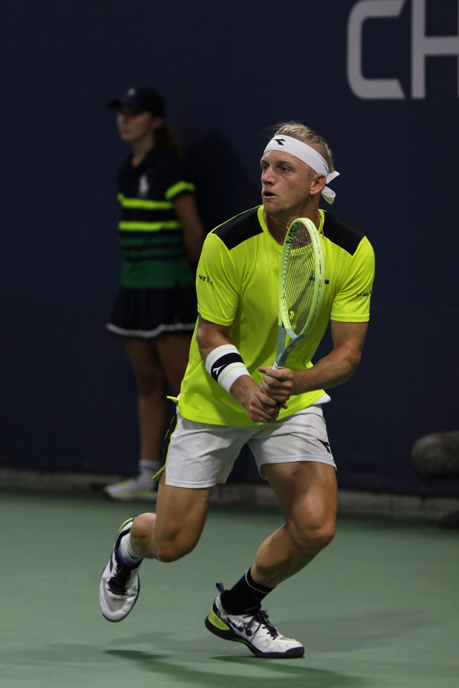 Alejandro Davidovich Fokina in a rally at the US Open