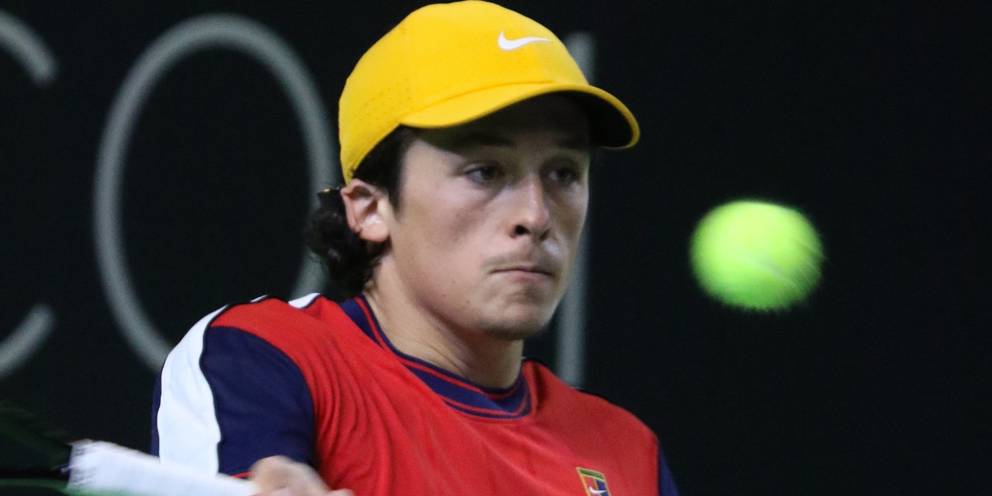 Harold Mayot hitting a forehand at the Rennes Challenger