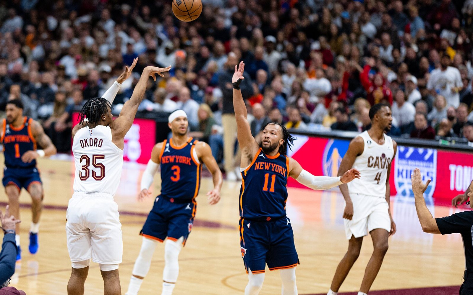 Jalen Brunson of the New York Knicks in live game action