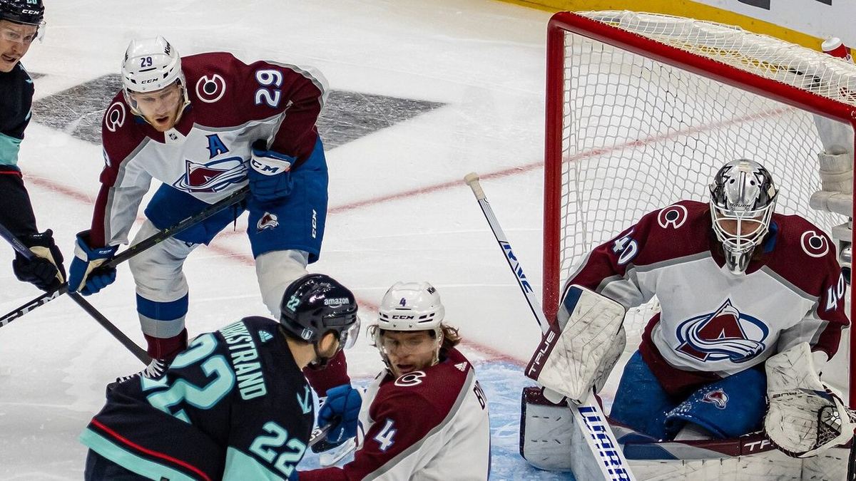 Colorado Avalanche center Nathan MacKinnon