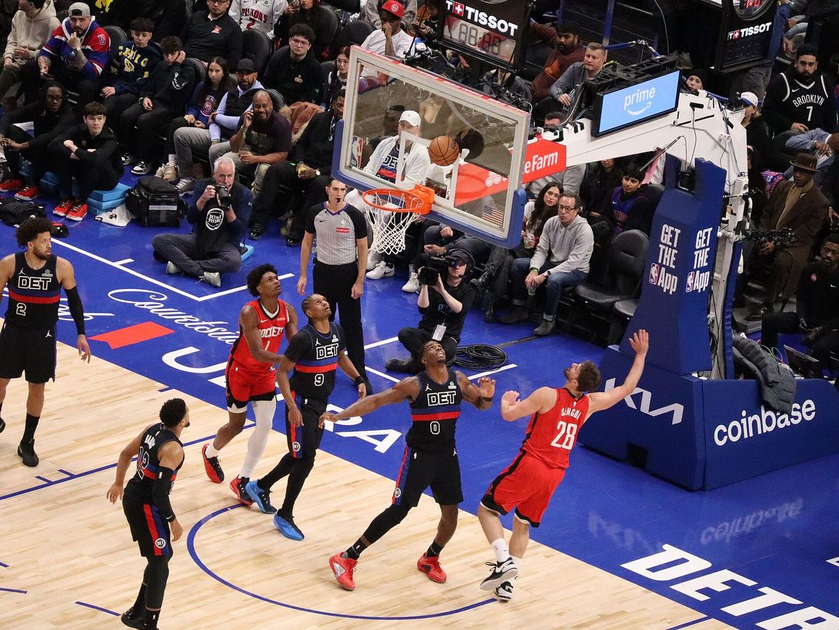 Alperen Sengun in action for the Rockets